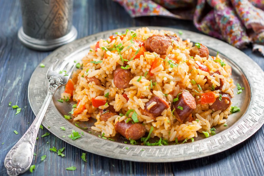 Arroz con salchichas