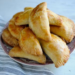 Empanadas con arroz con pollo